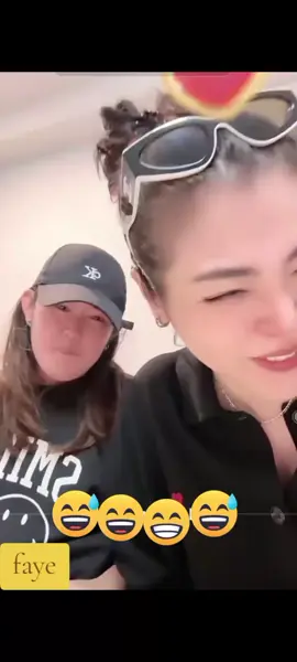 faye;this is not my mom ok,,she my manager ok😄😄😄#faye_peraya #yokoapasra #foryoupage #creatorsearchinsights 