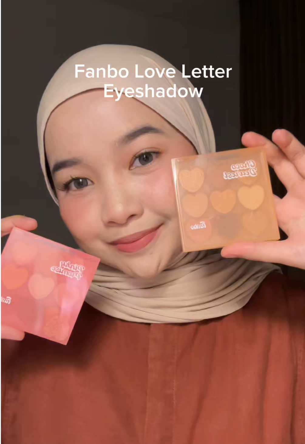 buat yang cari eyeshadow mending langsung cobain eyeshadow dari @Fanbo 💗💗 #fanbo #eyeshadow #eyeshadowtutorial #makeup #fanboeyeshadow 