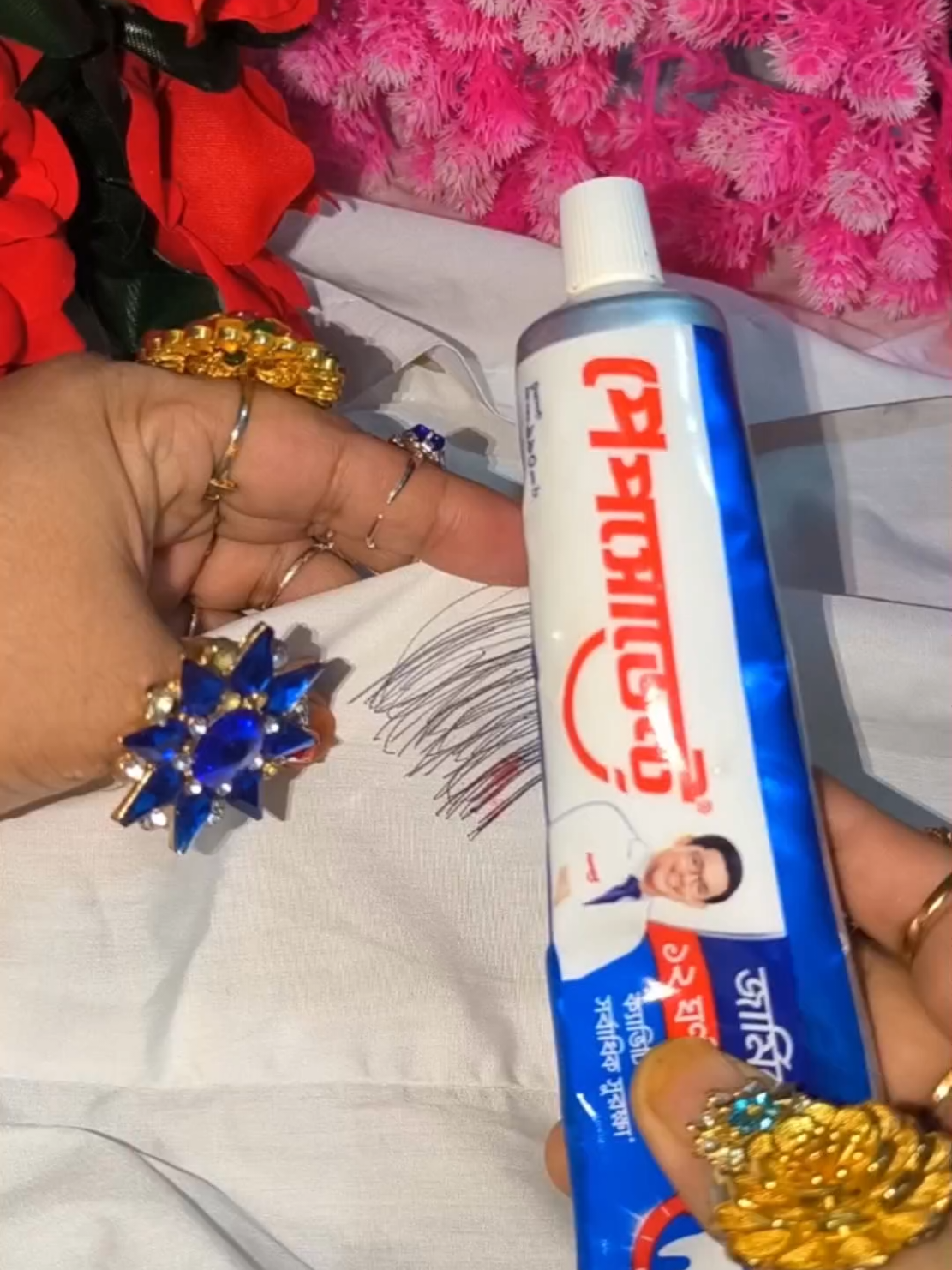 কাপড় থেকে কয়েক ধরনের দাগ উঠানোর টেকনিক জানুন #viral #fypviralシ #foryoupage #tipsandtricks #funnytiktoker 