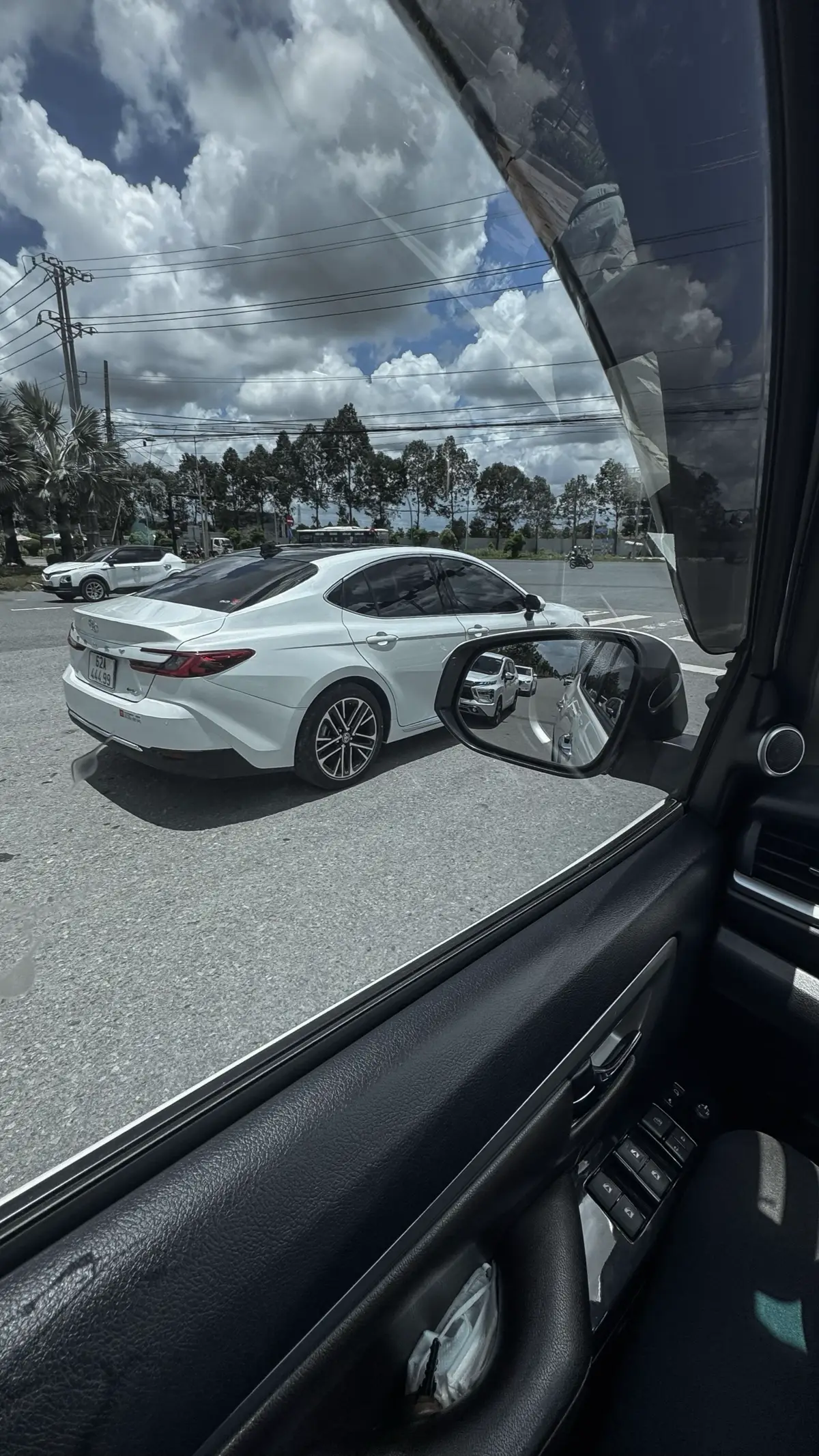 Xe đã đẹp r mà biển cũng đẹp lun anh chủ xe ơi #fypシ #viral #camry #fortuner 