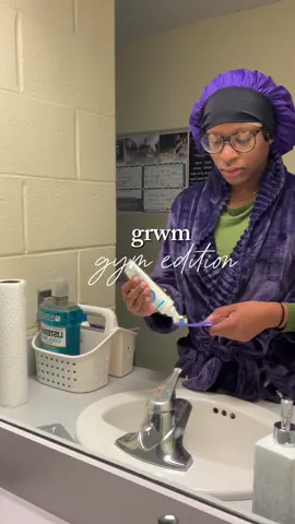 I’m trying to include the gym in my schedule at least 3 times a week for an hour. #nursingstudent #GymLife #grwm #college 