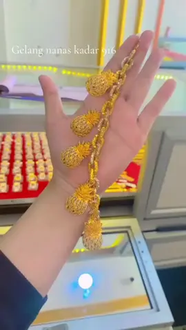 WELCOME!!!!! KEDAI EMAS LELONG 916 ( EMAS HARGA LELONG)  Semua item yang di jual adalah tulen 916 emas original. Beli mengikut harga yang tertera dalam gambar, kerana harga adalah harga lelong. Jika nak tengok bukti pembelian, sila lihat apa yang kami siarkan di atas. Jika minat atau ada sebarang pertanyaan sila hubungi admin 👇👇👇👇 #emaslelong916 #emaslelongmalaysia #postageseluruhmalaysia #fyp