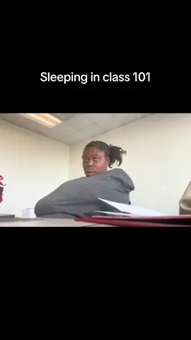 Bro what did she take😂😂😂#FYP #viral #sleep #class #funny 