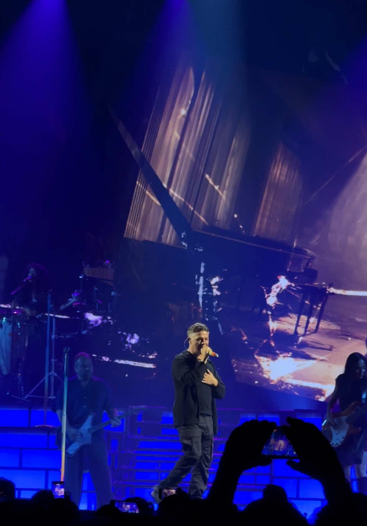 @Alejandro Sanz  #amor #concierto #mexico #fyp #viraltiktok #foryou #music 