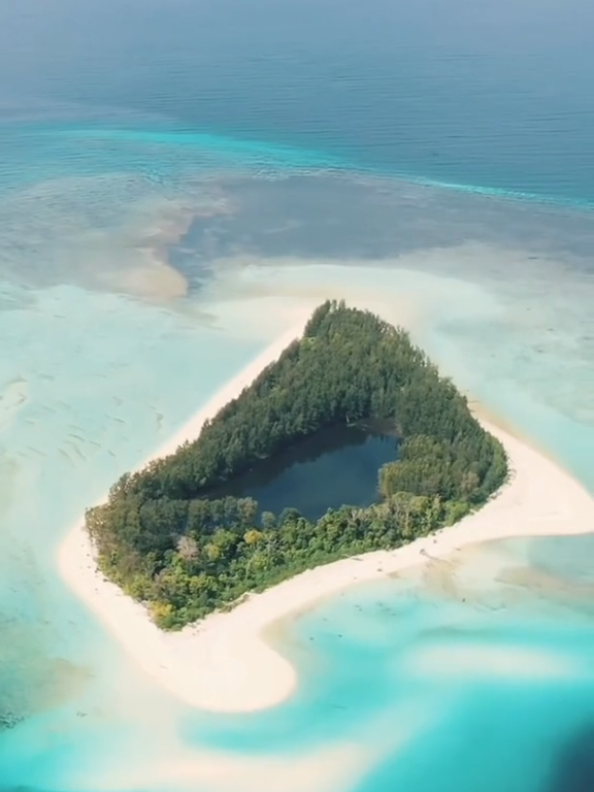 Kaimana Papua Barat pride 🏝️🏝️🔥🔥🔥🔥 #Papua #fyppppppppppppppppppppppp #kaimanapapuabarat #kaimana 