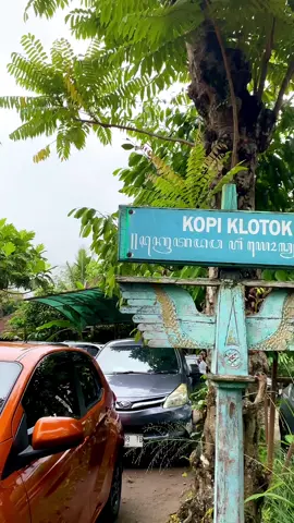 Tempat makan legend di kaliurang yang boleh kelewatan ya guys. apa pengalaman kamu makan disini ? Ready sewa mobil ya guys ,anti ribet , unit teraawat , harga bersahbaat . ☎️082324949595 #kopiklotok #wisatajogja #rentalmobiljogja #fypage 