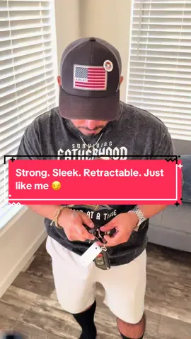 Stop Losing Keys Like a Rookie! #retractable #key #keychainaccessories #latch #carabiner 