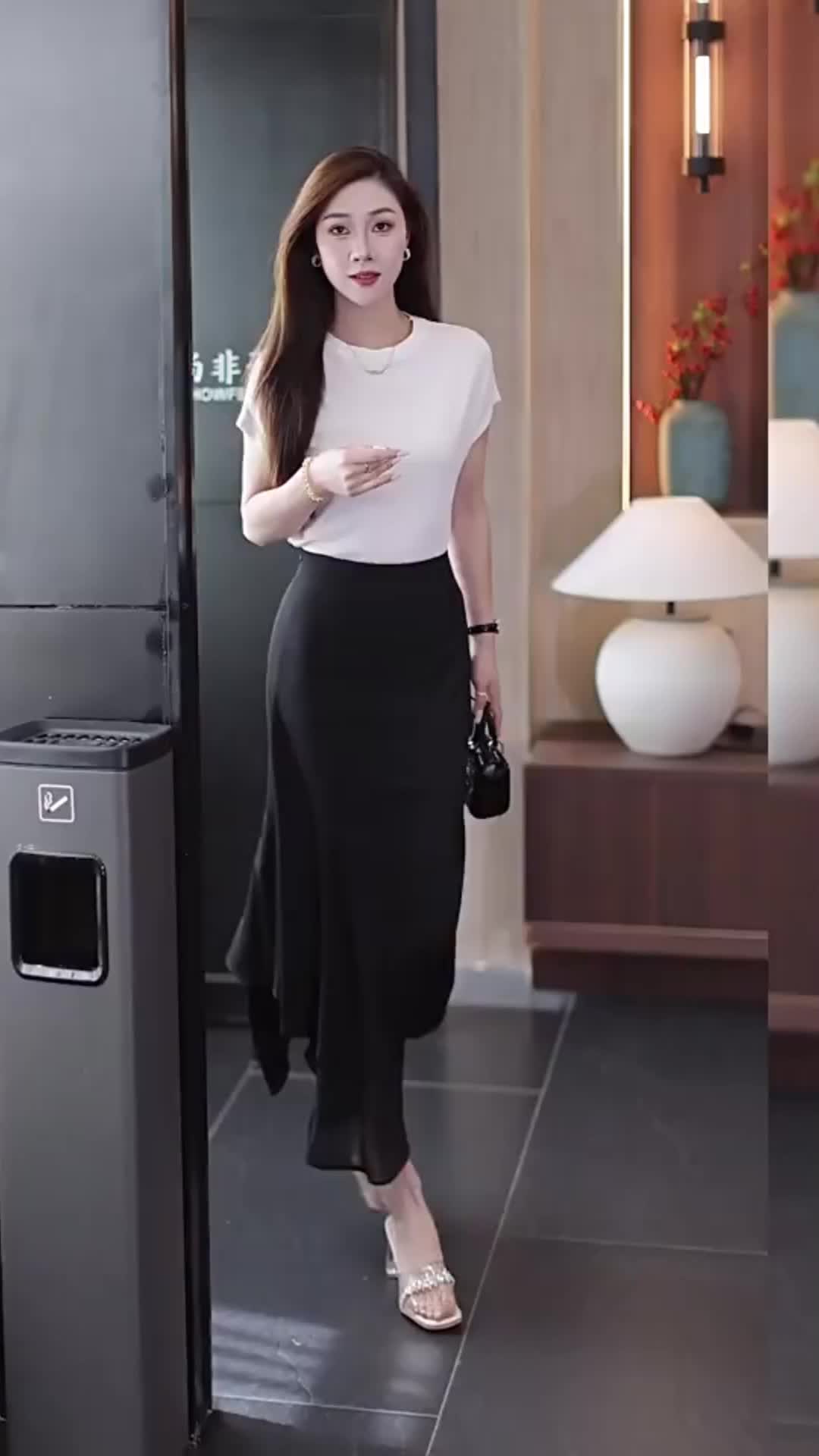 Xinh xuất sắc!
#chanvaydai #chanvayduoica #chanvayxinh 