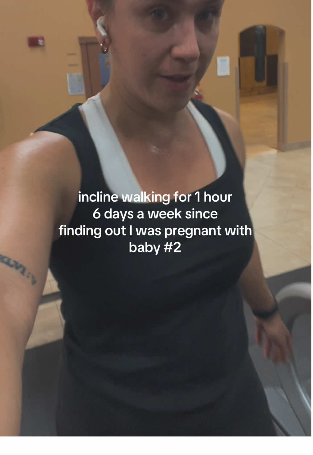 17 weeks now and feeling pretty good physically overall! I didn’t walk much my first time around and wanted to see the difference.  #17weeks #secondtrimester #secondtimepregnancy #pregnancyworkouts #10kstepspregnant 