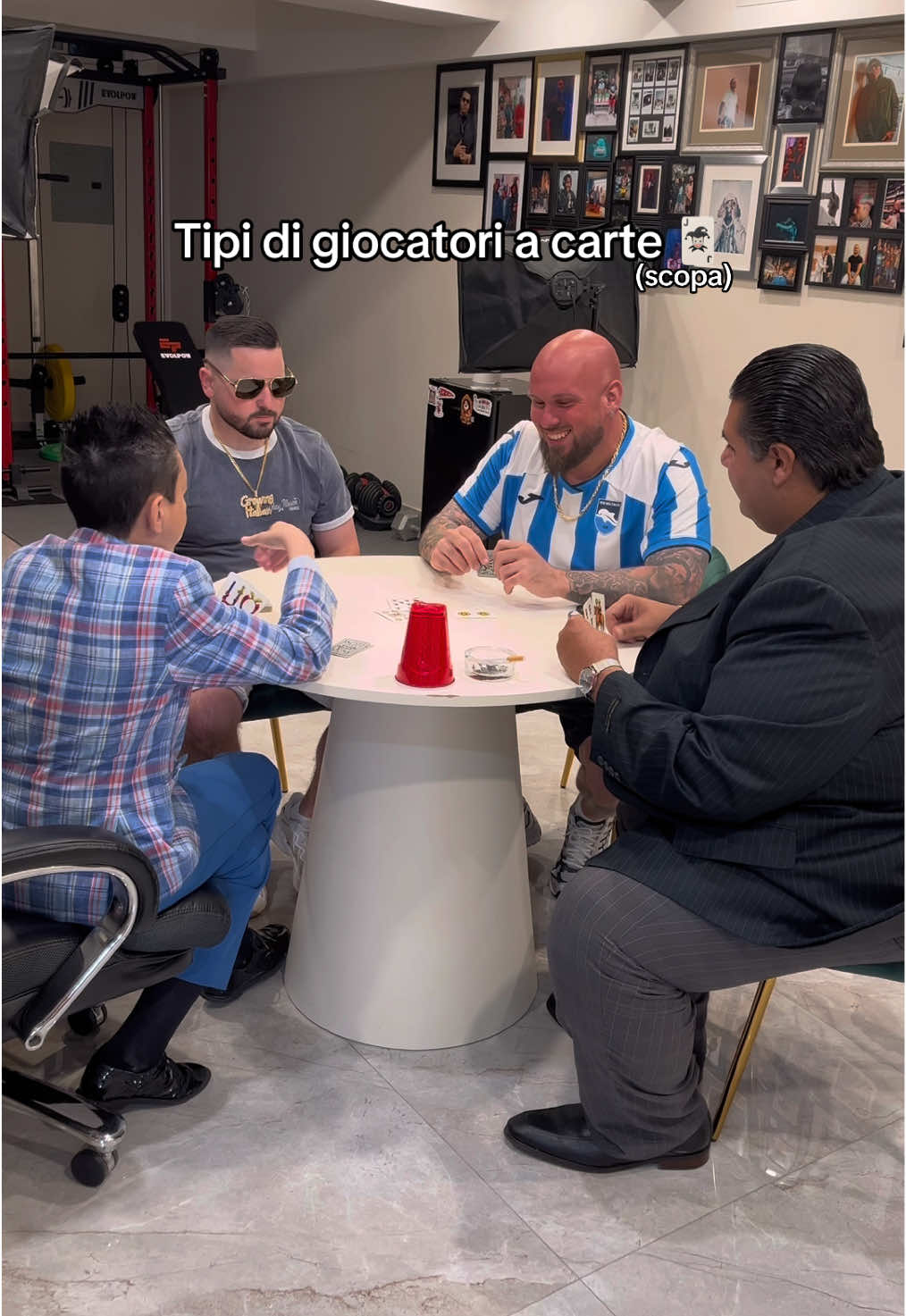 Tipi di giocatori a carte #fyp #italia #italian 