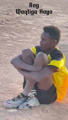 Bench 😶‍🌫️ @GARƁOVIC @cawke colqoslaye #fyp #veiws #somali #viral #somalitiktok 