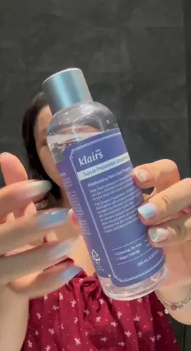 Intense hydration with advanced moisture complex Fast-absorbing hydration for all skin types Gentle scent-free formula for sensitive skin #tiktokshoplabordaysale #tiktokshopfinds #skincareroutine #tiktokshopblackfriday #skincare 