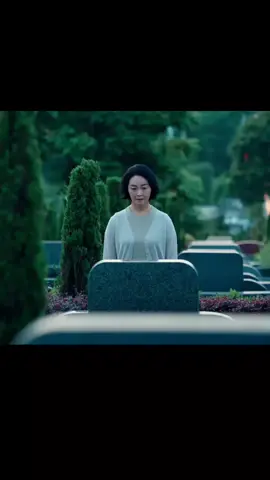 Honestly, I don't mind at all if this was the ending of the drama. It's much more beautiful and healing. Oh my gosh, I didn't cry much in WDBTD but this in Twelve letters? My tears never fails me.🤧 It's a happy ending but I'm stuck in this scene. #cdramarecommendation #TwelveLetters #GoodEnding