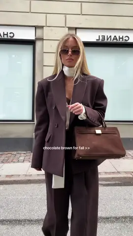 Copenhagen fall outfit check #classystyle #autumnoutfits #fallfashiontrends #copenhagen #falloutfits 