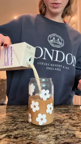 It’s giving fall and I’m here for it!  @surrup. #coffeetiktok #coltscraftcoffee #fypシ #makingcoffeeathome #coffeecontent 