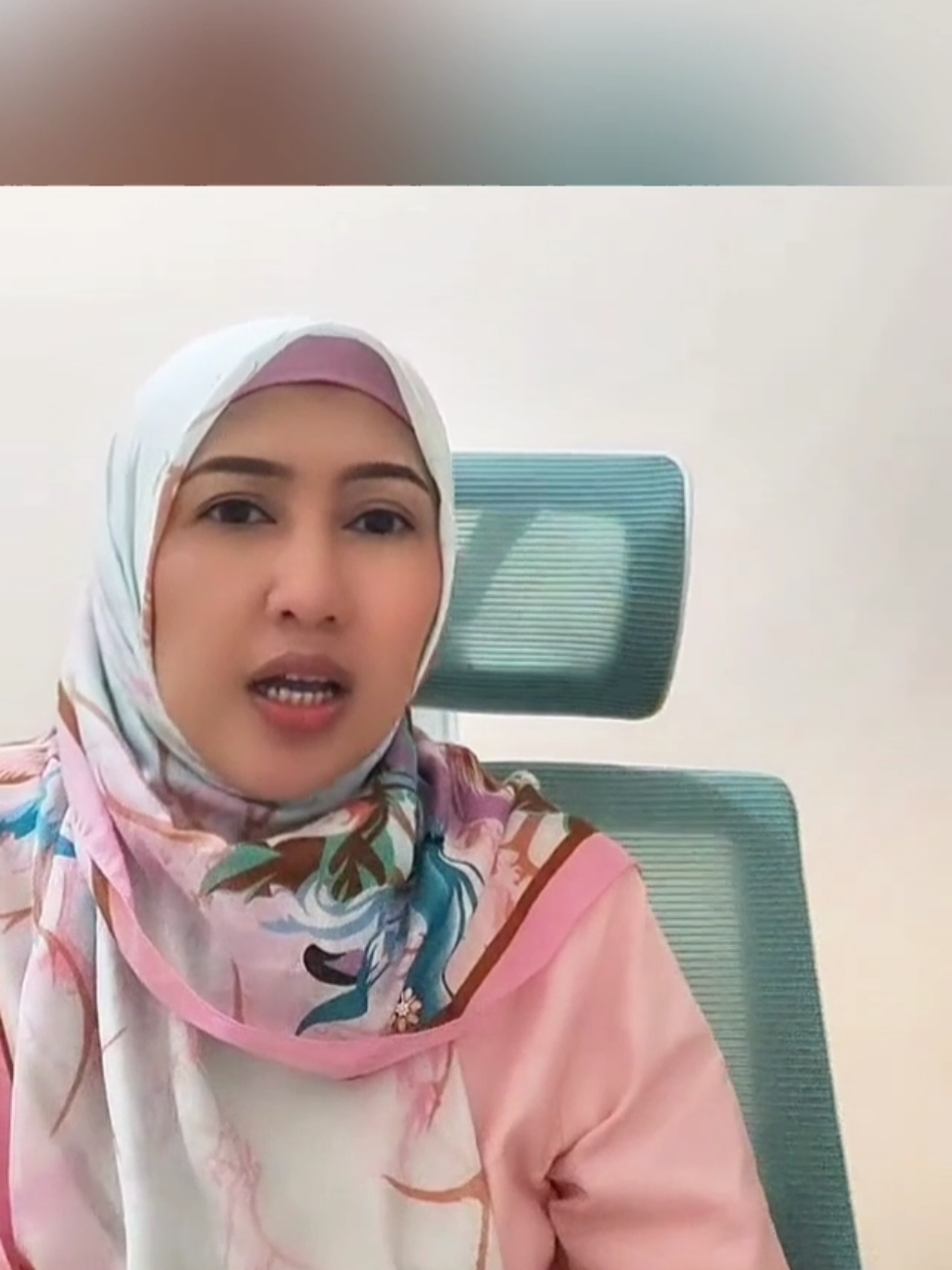 Replying to @hitam.manis0747 saya berharap yang komen ini bukan seorang muslim, sebab komen semacam ini tentu saja sangat menyakiti hati Rasulullah SAW dan siapapun yang menyakiti hati kekasih Allah SWT adalah musuh Allah, dan musuh umat Islam.  #perceraian #talak #hukumkeluargaislam #edukasihukum #konsultasihukumonline 