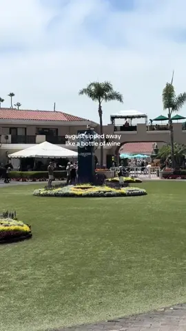 Our summer at Del Mar slipped away in a moment of time. 🌊🐎 Closing weekend is here, and it’s hitting All Too Well. @Del Mar Racing @America'sBestRacing  #delmarracing #delmar #horseracing #taylorswift #august  