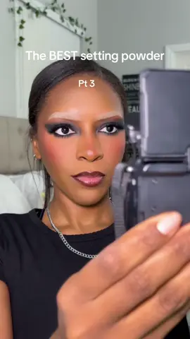 I’m not just begging you, I’m pleading 🙏🏾  #wetnwildmakeup #settingpowder #photofocus 