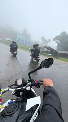 “Rain can’t stop the ride, it just makes it wild.” . . . #riding #valley #highway #RideInRain #BikerLife #MotorcycleDiaries #TwoWheels #RideToLive #LiveToRide #ThrottleTherapy #FreedomOnWheels #RoadTripVibes