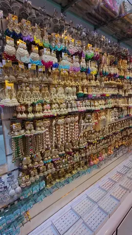 A quick sneak peek of the beauties waiting for you at Shivam New Fashion to melt your heart🥺❤️ A large variety of Gorgeous Traditional and Non-Traditional Earings available to enhance your attire🥰😍 ✅️Visit us soon; 📍The Palladium, Royal Rd, Rose Belle. 📲Contact us now; ❗️5926 0834 (Whatsapp) ❗️Shivam New Fashion (Facebook/TikTok) #viral #fyp #mru🇲🇺 #earings #jhumka 