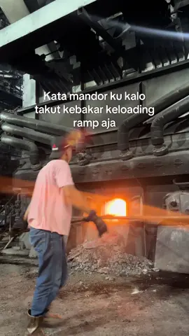 Terlalu menyalaa😮‍💨🔥 #storypabrik #kulipabrik #pabriksawit #kuliboy🤙😜🚀 #boiler 