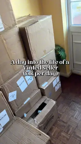 Bio. #vinted #reseller 