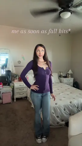 love her outfits simple but flattering 💟 #elenagilbert #outfit #outfitinspo #elenagilbertoutfits #falloutfitinspo 