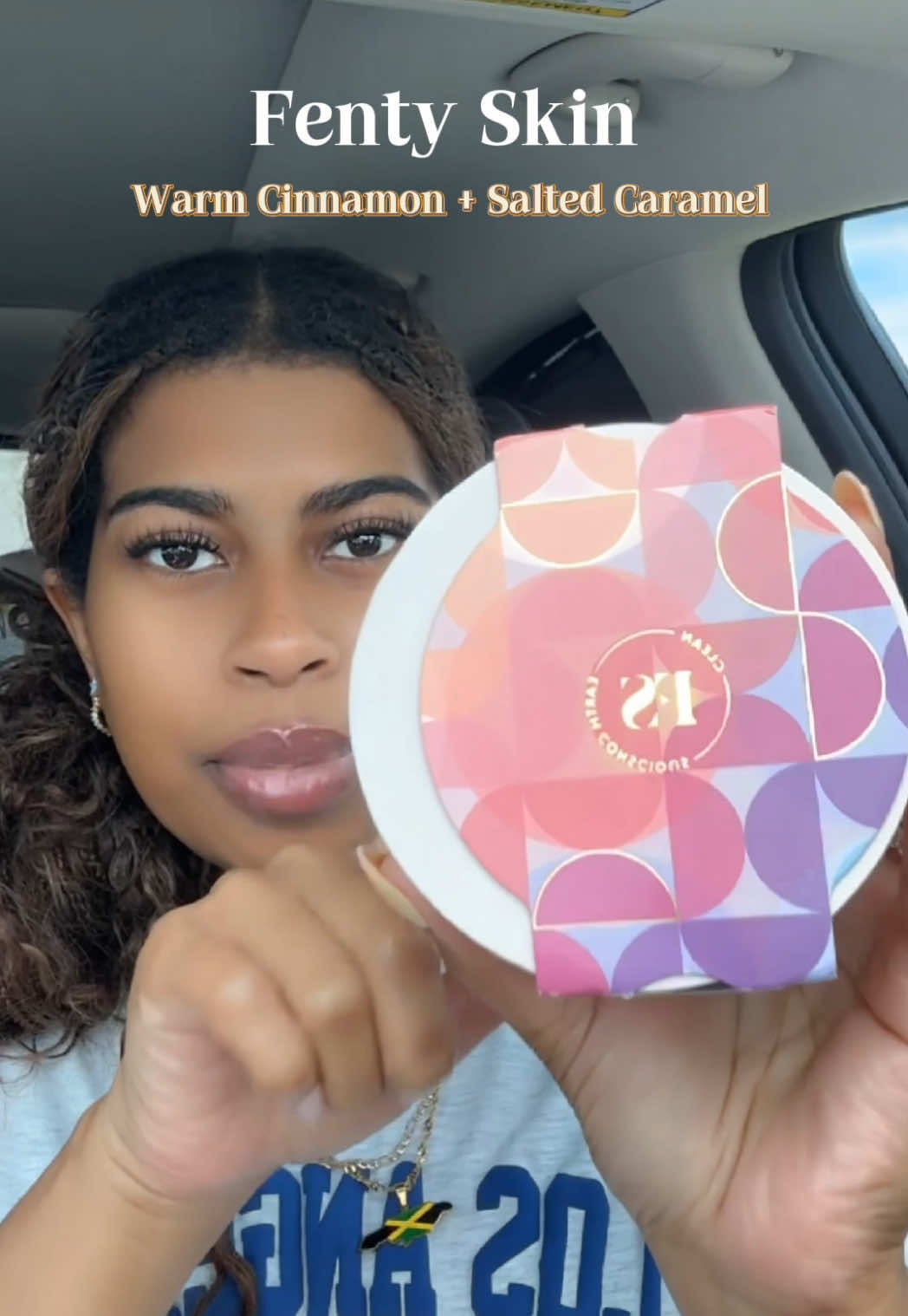 Warm Cinnamon Butta Drop was my favorite body butter to wear last year for the fall so I really hope they release this one again @Fenty Skin 👀!  For now I’d grab the Salted Caramel since it’s limited edition and will layer so well with warm cinnamon 🤤🍮🍪🥧 #fentyskin #buttadrop #warmcinnamonbuttadrop #saltedcaramelbuttadrop #fallscents 