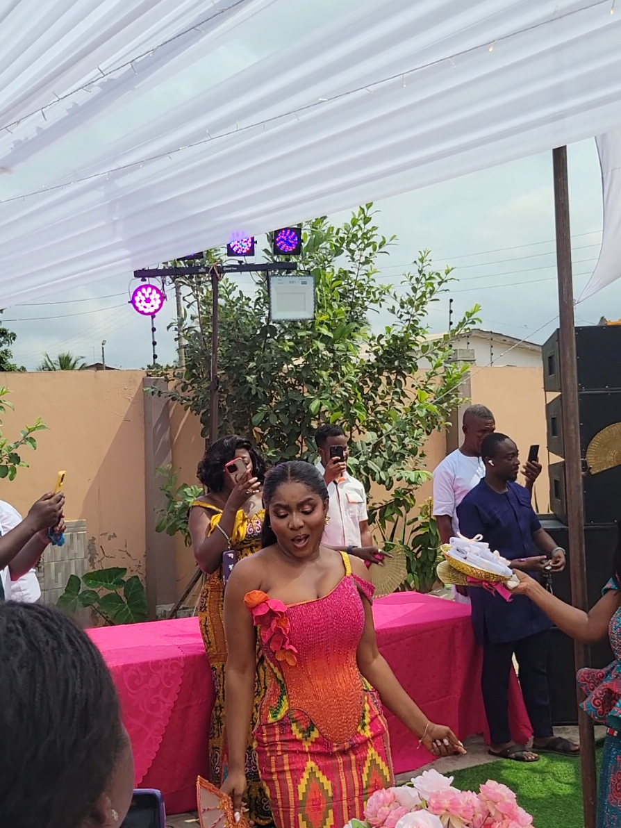 #fyppppppppppppppppppppppp #prayers #fhpf #mercychinwo #traditionalwedding @The Kofi Siaw🎙️ @anointedsingerjun 