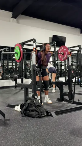 Simply… The exact way you train in order to gain strength/ muscles is the exact way you need to train in order to maintain it. ✨