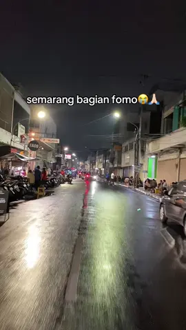 rame banget di daerah pekojan pecinan banyak yg jualan jajanan dan kopi, solusi kalo gajahmada rame bisa banget kesiniii🙌🏻 #semarang24jam #semarangstory #fyp 