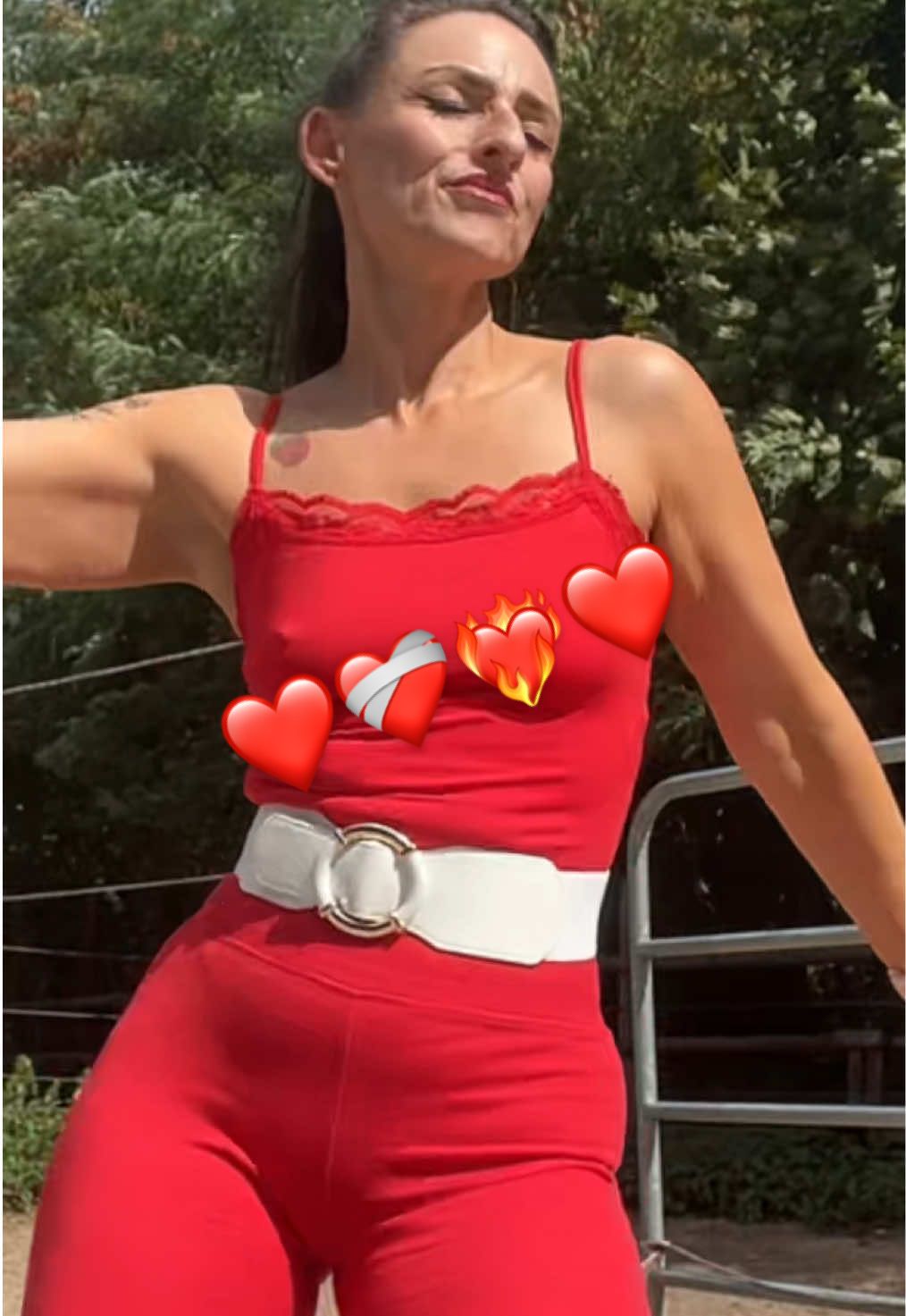 🙌🏼❤️❤️❤️‍🔥 Kette Sonnenstrahlen gefangen 🥹#90skids #80skids #90sthrowback #lovetodance #womanover40 