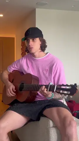 Riccardo Calafiori ❤️🤍 #riccardocalafiori #richycala #calafiori  #arsenal #coyg #fyp #singing #guitar  @Riccardo Calafiori 