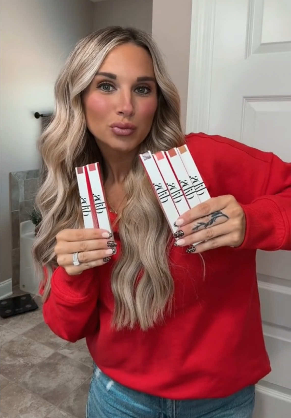 New @DIBSBEAUTY no pressure lip liner just launched today and it’s better than ever! Available on my LTK (🔗 in my bio) or at select Ulta stores nationwide 