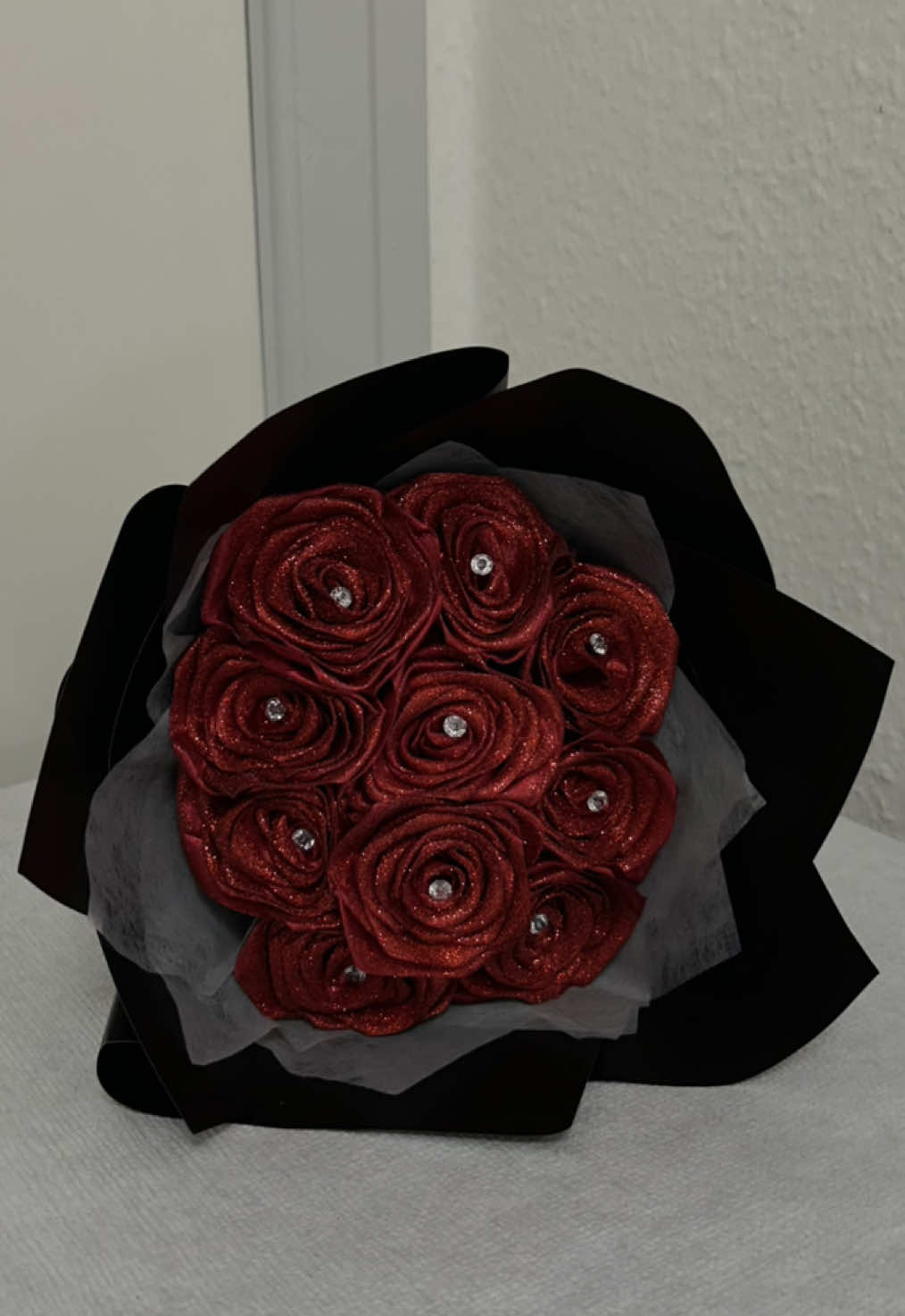 Glitter blooms ❤️✨ #evighedsblomster #satinbouquet #باقات #طلبيه #اوروبا 