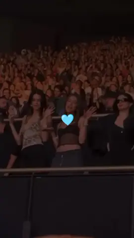 بفریست براش ،یا تگش کن 🩵💎 #fyp #foryou #viral #explore  #عشق 