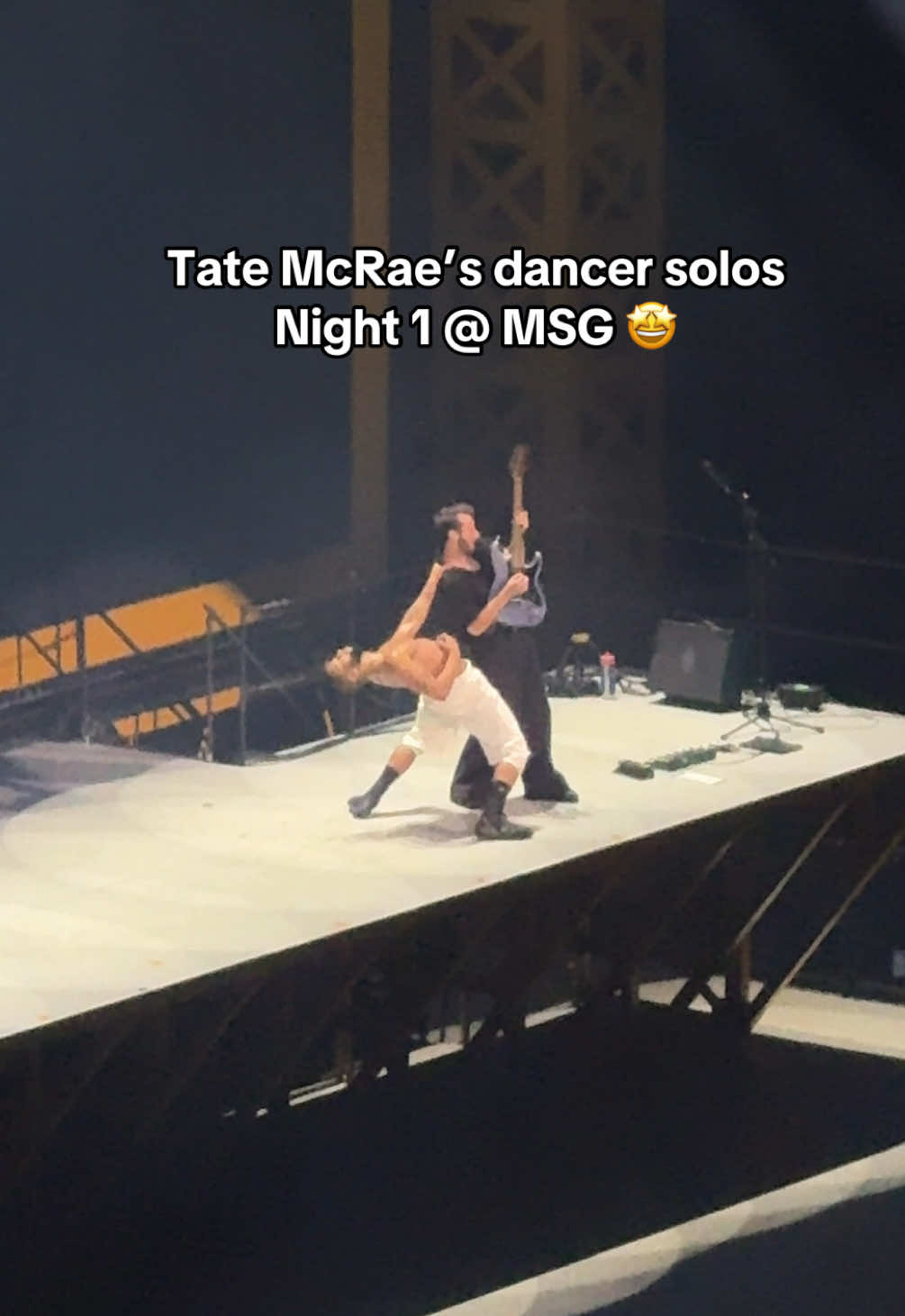 GIVE IT UP FOR TATE’S DANCERS!!!! NYC NIGHT 1 @tate mcrae #MSG #madisonsquaregarden #tatemcraetour #misspossessivetour 