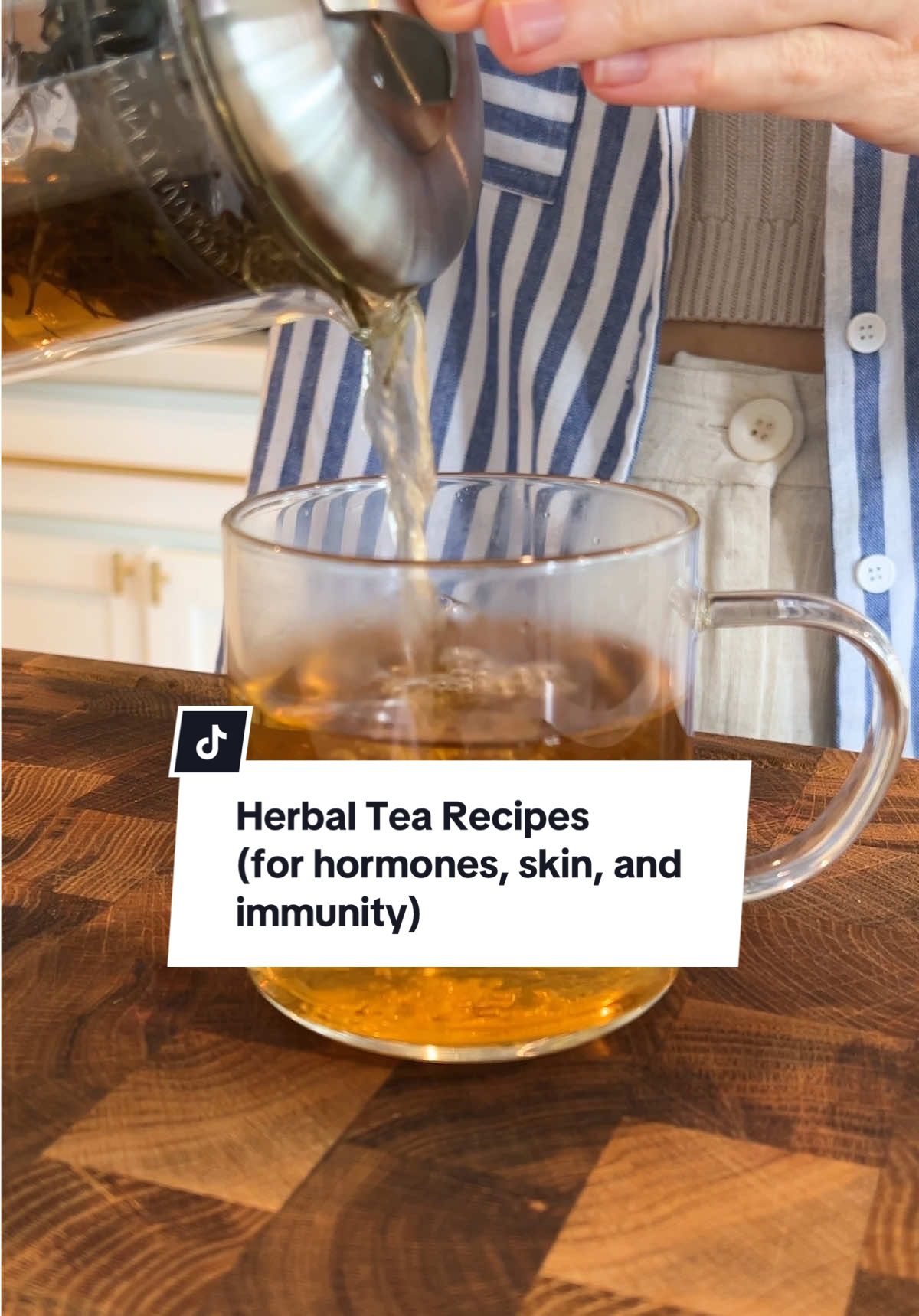 Herbal teas are so beneficial for your health! What’s your favorite herbal tea and how did it improve your health? #tea #tearecipe #wellness #EasyRecipe #healthyrecipes 