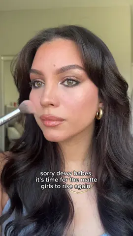 Dewy is cute, but matte is HOT. 👀 Transparent Loose Powder #matte #glowymakeup #grwm