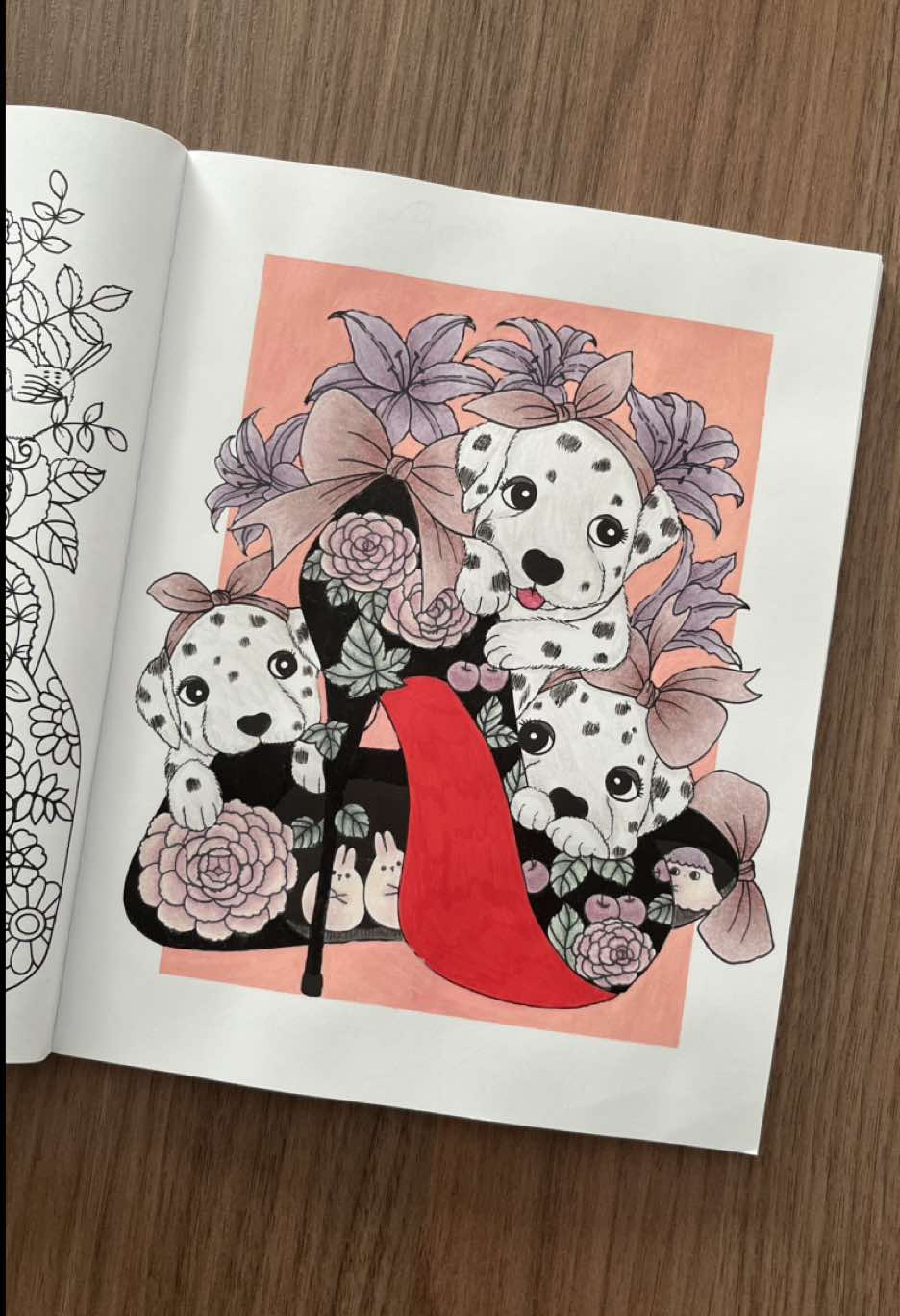 ✨ A Million Puppies - Lulu Mayo ✨  🌷Colori com lápis de cor Castle Arts Harmonious, fundo com caneta acrílica Arrtx #lulumayo #lulumayocoloringbook #coloringbook #lulumayoamillionpuppies #livrodecolorir 