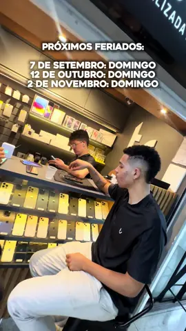 E os funcionários fica como? 😫😫 #memes #feriado #trabalho #vendas #clientes 
