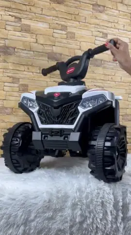 O Quadriciclo Infantil Elétrico Zippy Toys vem com marcha frente e ré, bateria recarregável e muita aventura para os pequenos ✨ 👉 Link na bio, destaques e stories para garantir o seu! Curte ❤️ | Comenta 💬 | Compartilha 🔁 | Segue 👉  #QuadricicloInfantil #BrinquedoElétrico #CriançasFelizes #DiversãoInfantil #PresentePerfeito