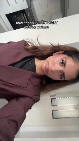 no more boxy school uniform🙏blazer from @SHEIN UK @SHEIN code ‘25FWykmanar612’ #sixthform  #SHEINtrends #OwnTheSzn #ad #SHEINforAll