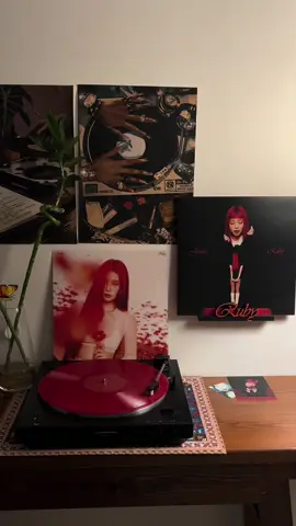 Start a war | @JENNIE ❤️ 
ِ #jennie #ruby #jennierubyjane #blackpink #vinyl 
