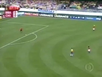 Brasil 2 x 0 Chile!! Eliminatórias pra Copa 2002, a caminho do Penta!! Era bom demais ver esse time jogar e narrar os gols dessa Seleção!! Que saudades!! #Brasil #Chile #WorldCup #GalvãoBueno 