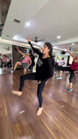 Let me hear you!!!!  Shout it with them! Hoy hoy hoy!!!!  #masalabhangra #workit #learn #move #Fitness 