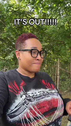 QUEENS WE ARE NOT WORTHY  #endofyou #metalhead #spiritbox #evanescence #poppy 