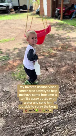 Mom hack #screenfreeplay #screenfreeactivities #screenfreeideas #toddlersoftiktok #toddlerplayideas 
