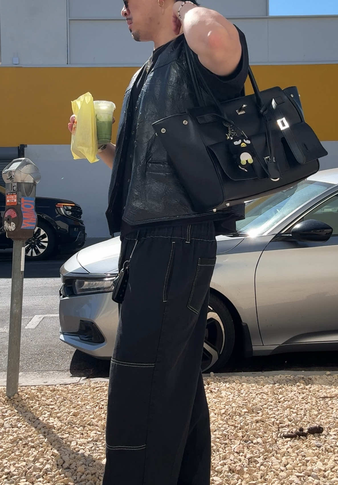 Performative check-in🍵