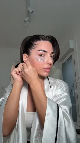 Make up Transitions lernen wir noch♥️ #fyp#fy#kina#kinalook#bride#bridemakeup#bridalmakeup#bridesoftiktok#bridetobe#brides 